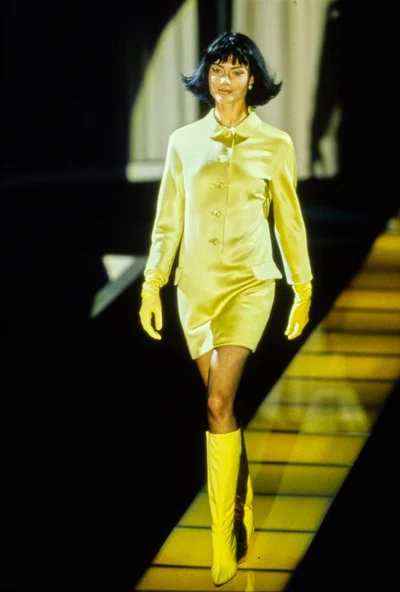 Look 18